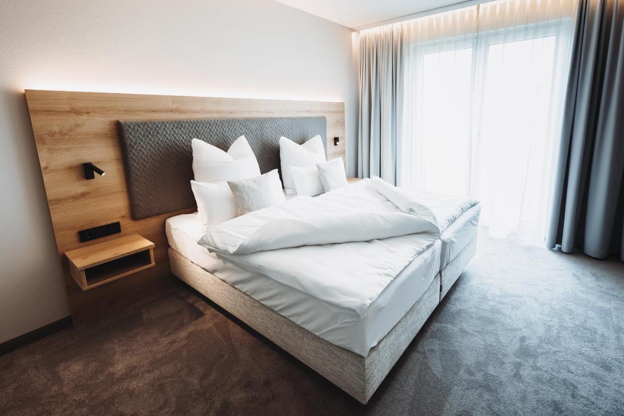 Hotel Vivo Schierling Dış mekan fotoğraf
