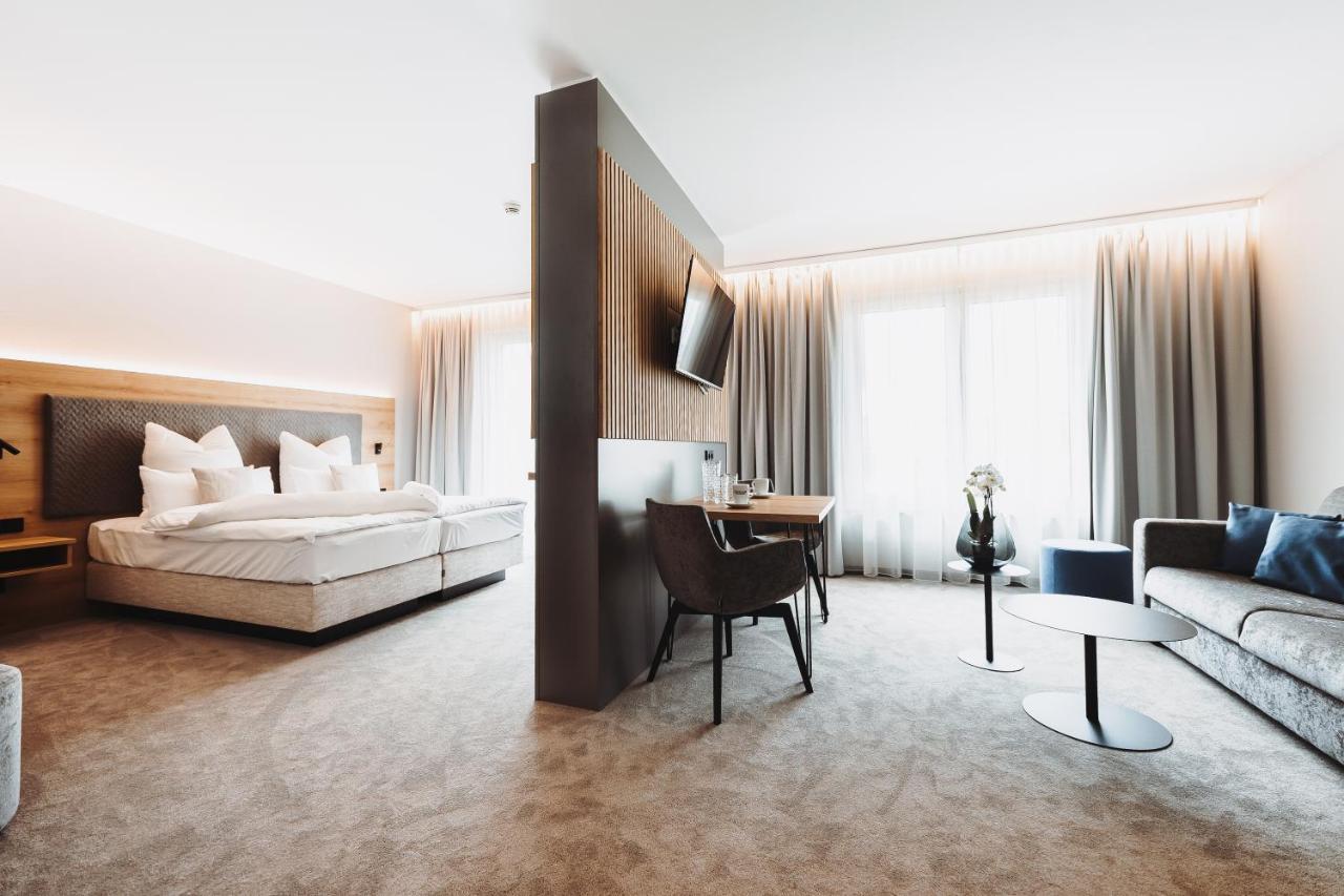 Hotel Vivo Schierling Dış mekan fotoğraf